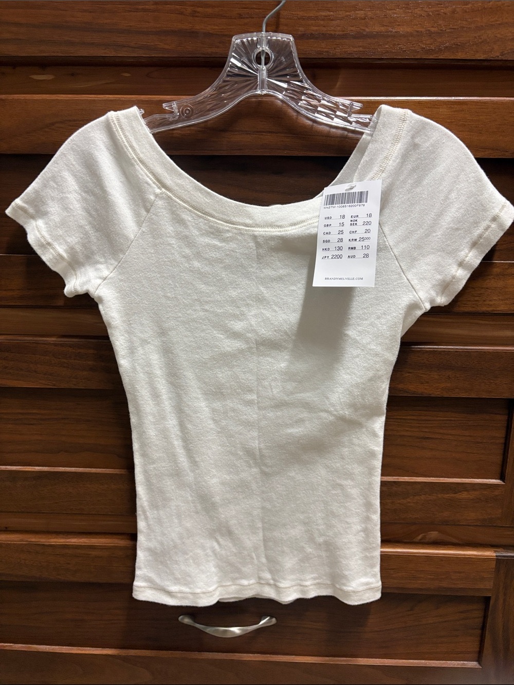Brandy Melville NWT Cream Short Sleeve Scoop Neck Top